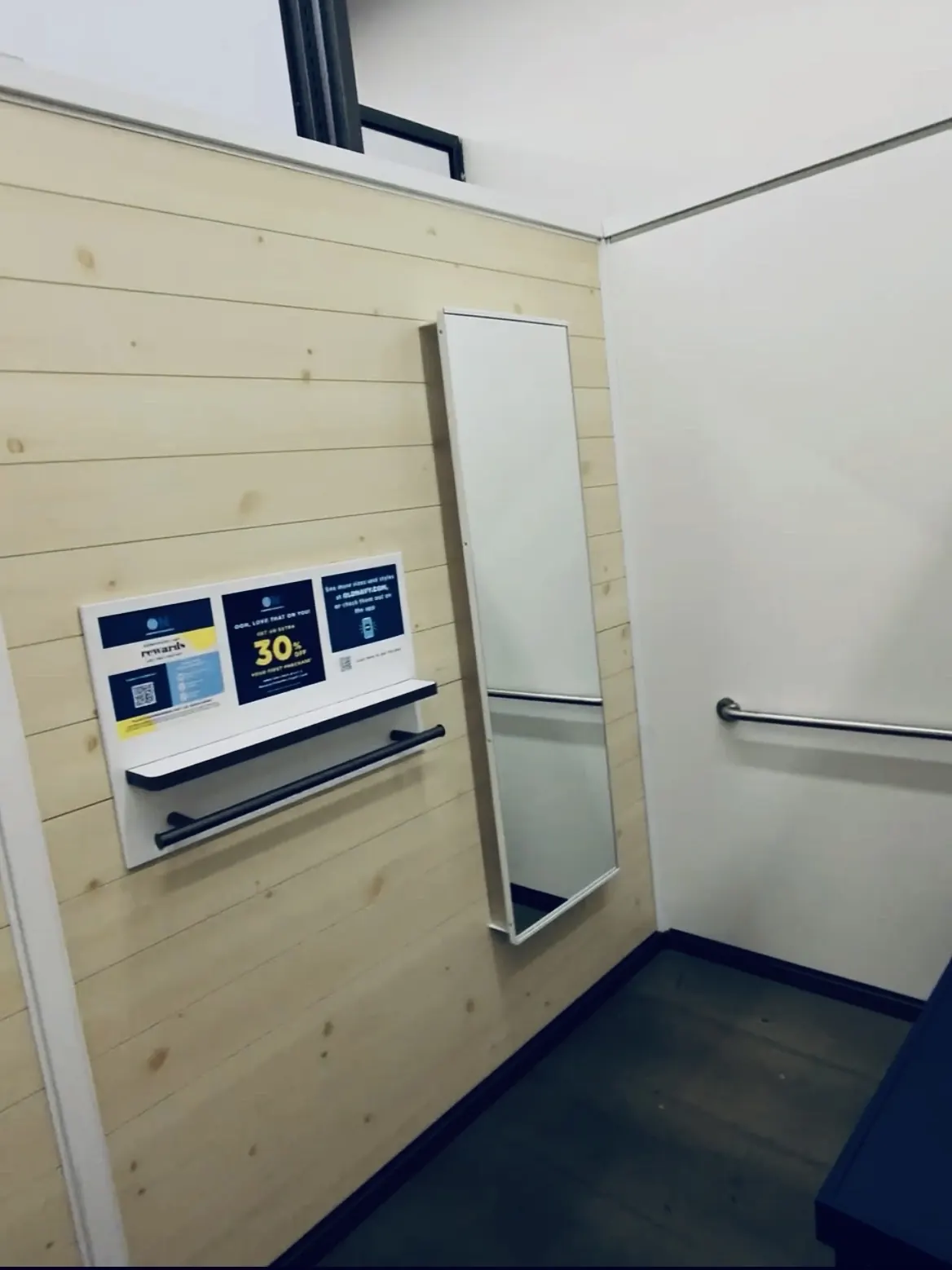 Fitting-room wall and customer service fixtures